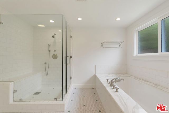 Drew Fenton | 1324 El Hito Circle Pacific Palisades CA | MLS: 7359634