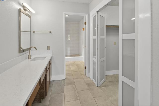 400 Davis St, San Leandro CA: https://media.crmls.org/mediaz/5d1308cd-b160-4f3d-9ea1-f81ea86bd92b.jpg