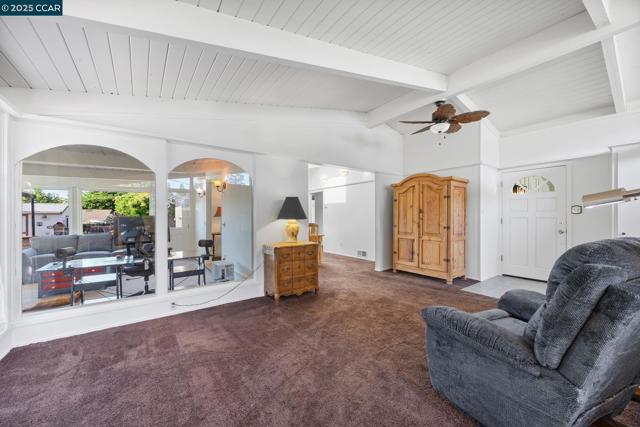 51 Gilrix Dr, Martinez CA: https://media.crmls.org/mediaz/5d131307-f173-4fb4-9378-50a11db0c25d.jpg