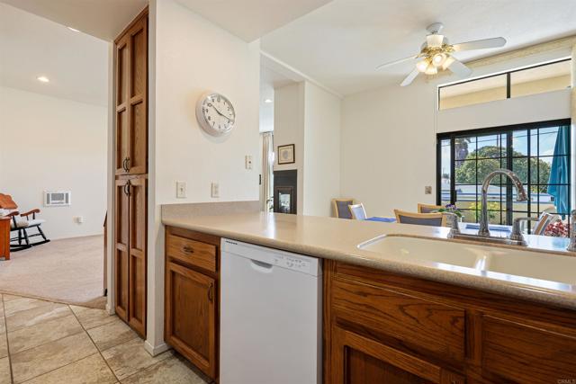 Detail Gallery Image 14 of 25 For 270 Dahlia Ave #7,  Imperial Beach,  CA 91932 - 3 Beds | 2 Baths