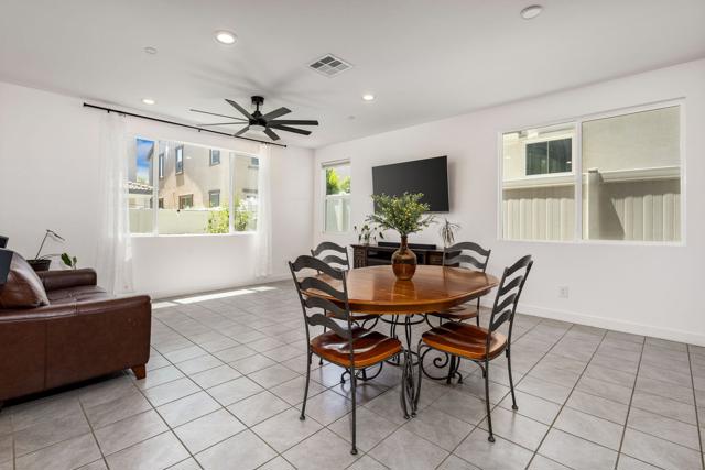 76333 Oxford Lane, Palm Desert, CA 92211