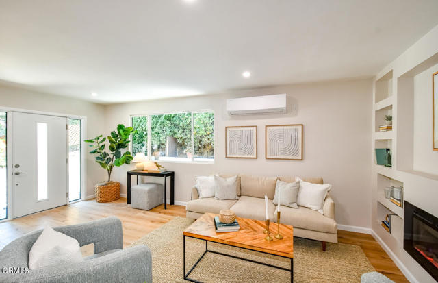 4035 W Avenue 42, Los Angeles CA: https://media.crmls.org/mediaz/5d1509cf-1879-4f02-b625-f964922d6c7b.jpg