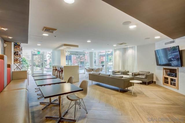 1240 India St, San Diego CA: https://media.crmls.org/mediaz/5d16ef8d-1160-43da-a15e-d1d2fd5822aa.jpg