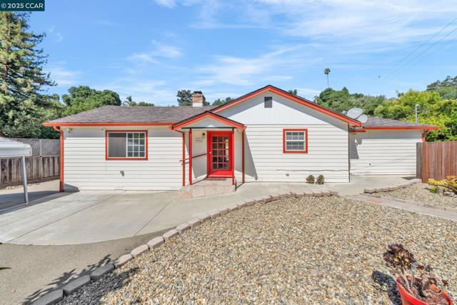 18127 Madison Ave, Castro Valley CA: https://media.crmls.org/mediaz/5d171d26-9e6d-4e3c-b5d0-2a65198a57fa.jpg