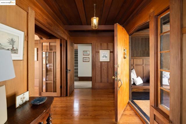 636 Vincente Ave, Berkeley CA: https://media.crmls.org/mediaz/5d185bcd-6dbd-44a7-9d50-78488bbd827d.jpg