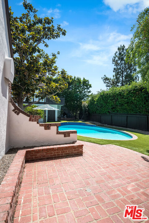Image 46 of 58 For 132 Beachwood Drive