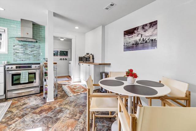 Detail Gallery Image 8 of 29 For 3544 Boundary St, San Diego,  CA 92104 - 2 Beds | 1 Baths