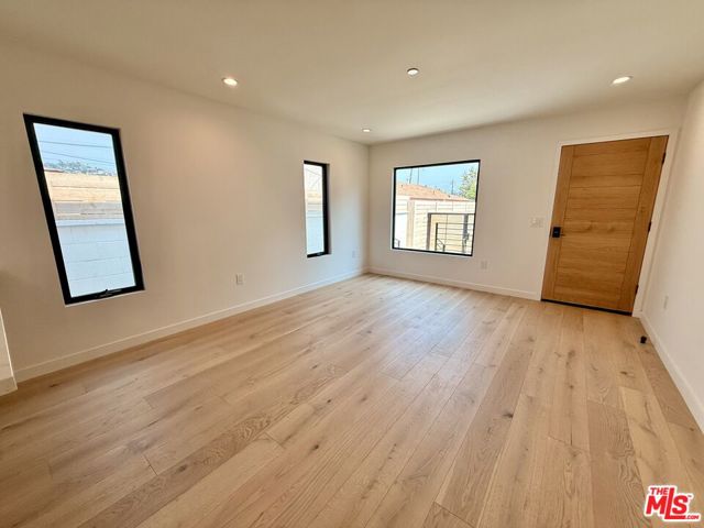 2427 Shoredale Avenue, Los Angeles CA: https://media.crmls.org/mediaz/5d1b07b9-1899-4dc9-9777-962580973a46.jpg