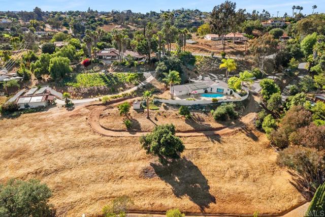 2873 Verda Avenue, Escondido CA: https://media.crmls.org/mediaz/5d1c1f16-4dce-430f-b1d5-2e6e7285bd3b.jpg