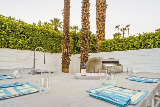 1877 S Navajo Drive, Palm Springs, CA 92264