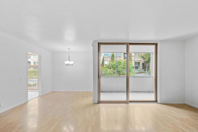 Detail Gallery Image 11 of 32 For 4891 Collwood Blvd #B,  San Diego,  CA 92115 - 2 Beds | 2 Baths