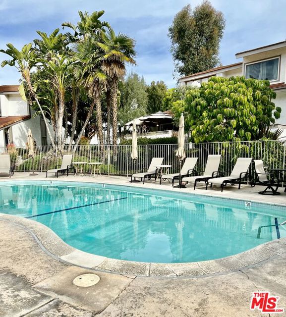 Drew Fenton | 17156 Palisades Circle Pacific Palisades CA | MLS: 7335827