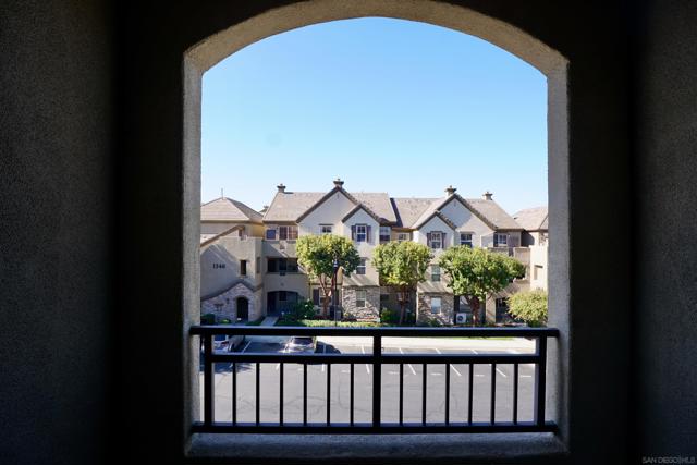 1885 Rennes Pl, Chula Vista, California 91913, 2 Bedrooms Bedrooms, ,2 BathroomsBathrooms,Condominium,For Sale,Rennes Pl,250019659SD