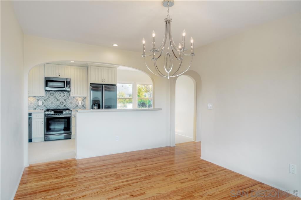 4388 Middlesex Dr - photo 9