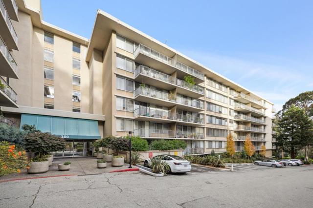 300 Davey Glen Road, Belmont CA: https://media.crmls.org/mediaz/5d1f87e3-dd8e-4d71-a125-37013ba437d3.jpg