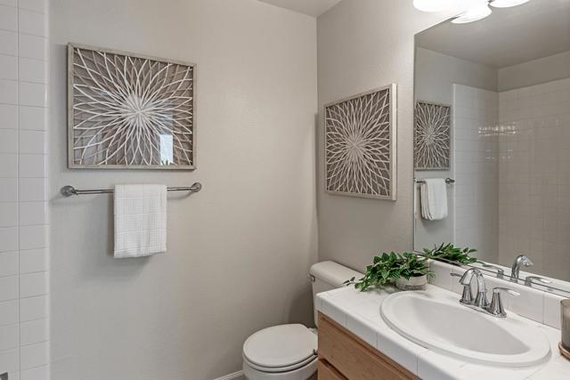 185 Hamwood Terrace, Mountain View CA: https://media.crmls.org/mediaz/5d1faa41-46ce-45b1-9294-b7bb43f0d247.jpg