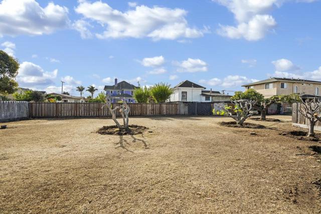 119 Ford Street, Watsonville CA: https://media.crmls.org/mediaz/5d202211-a16c-4537-add3-bcc89253e8a6.jpg