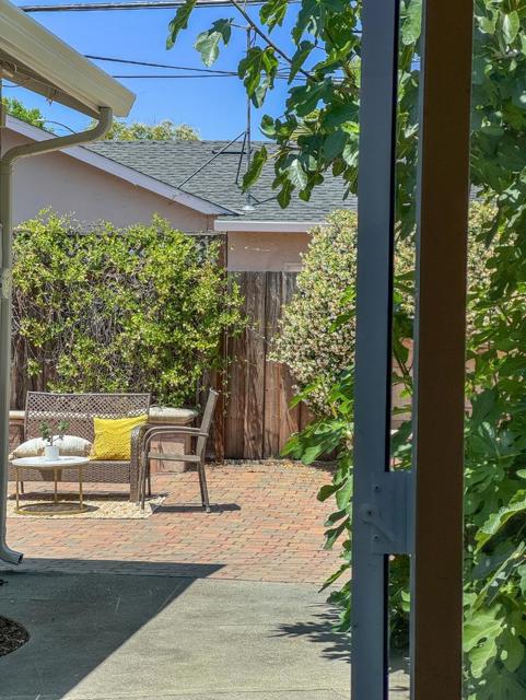 1713 W Campbell Avenue, Campbell CA: https://media.crmls.org/mediaz/5d202e35-77f6-4997-952d-cd7e6ef7a501.jpg