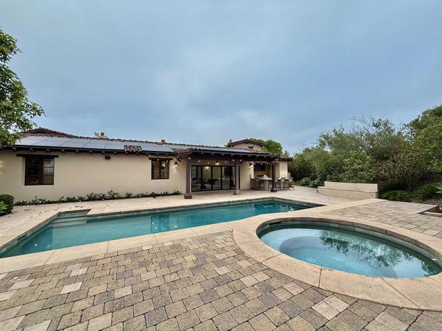 14911 Encendido, San Diego CA: https://media.crmls.org/mediaz/5d208cf9-f91e-4250-b87d-caef9b609fd1.jpg
