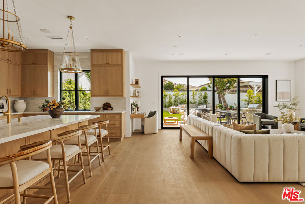MLS #26874193 image #1