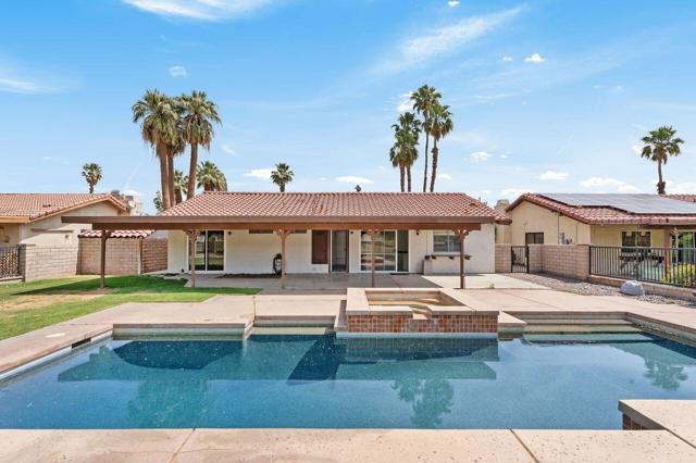 82601 Doolittle Drive, Indio CA: https://media.crmls.org/mediaz/5d215155-8256-449b-b324-5479ea681758.jpg