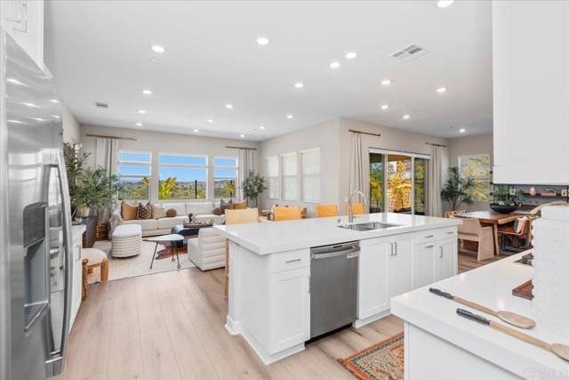 660 Westbrook Loop, San Marcos CA: https://media.crmls.org/mediaz/5d22c608-0eb1-4eb4-9ab5-aafbe3758c0f.jpg