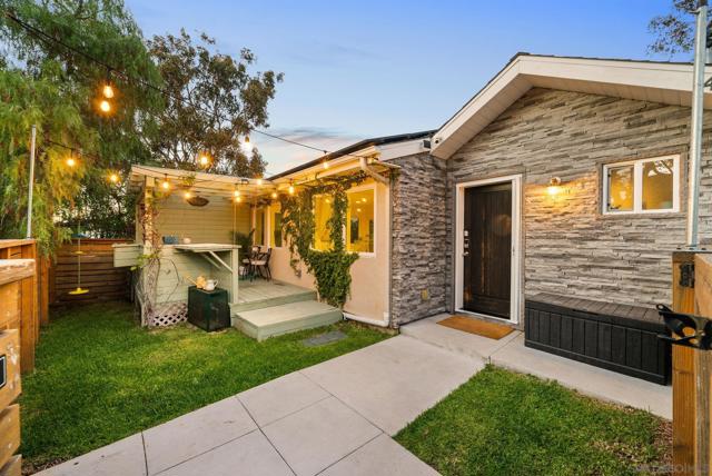 4865 39th Street, San Diego CA: https://media.crmls.org/mediaz/5d23ada8-6ccd-4b2e-be65-4097cf5f82be.jpg