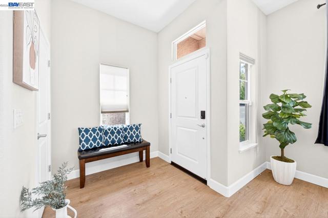 3651 Branding Iron Pl, Dublin CA: https://media.crmls.org/mediaz/5d25f401-5f99-4dca-addc-4649db98e8a1.jpg