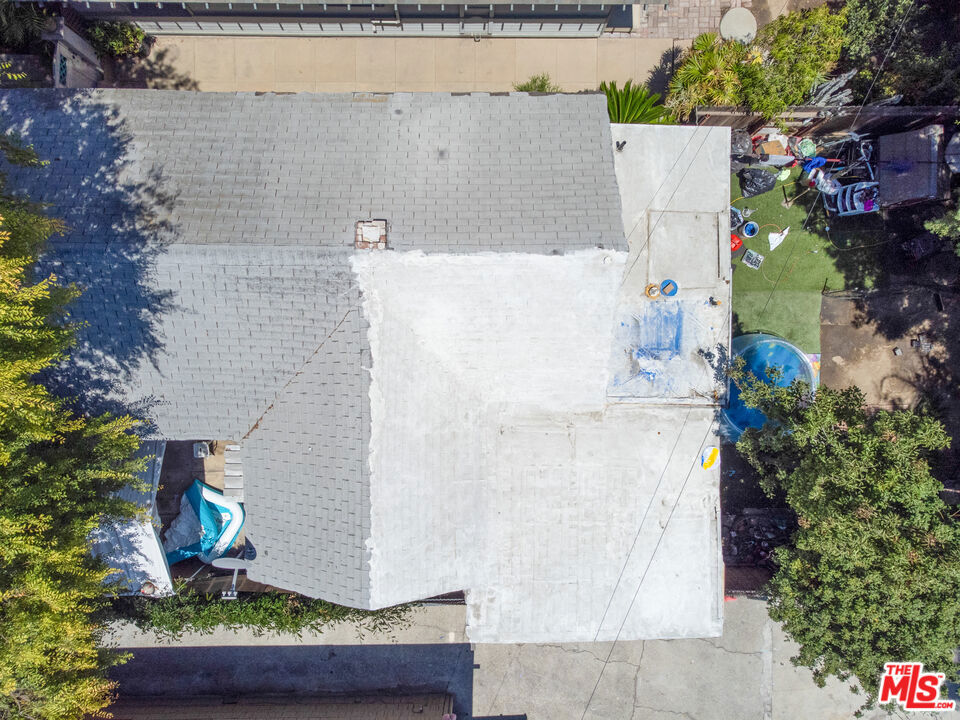 https://media.crmls.org/mediaz/5d261036-ab81-444f-939a-5f0400cc6d5a.jpg?preset=X-Large