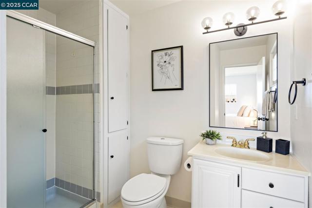 2283 Greenwich Rd, San Pablo CA: https://media.crmls.org/mediaz/5d26fb9a-ed57-4347-a2b5-5d1dd098865e.jpg