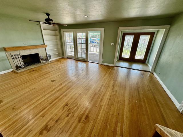 Detail Gallery Image 14 of 55 For 880 Crest View Rd, Vista,  CA 92081 - 4 Beds | 2/2 Baths