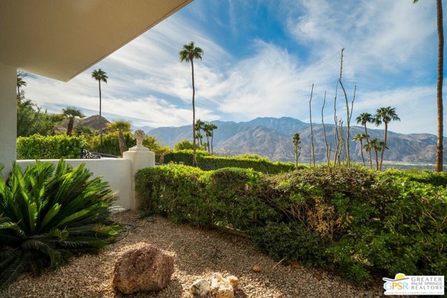 2432 Southridge Drive, Palm Springs, California 92264, 3 Bedrooms Bedrooms, ,1 BathroomBathrooms,Single Family Residence,For Sale,Southridge,24458521