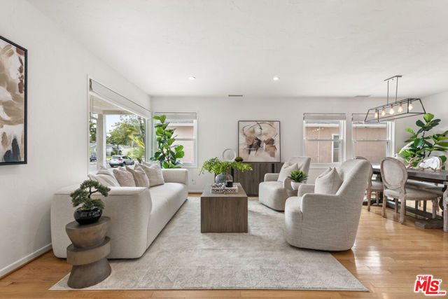 8005 Georgetown Avenue, Los Angeles CA: https://media.crmls.org/mediaz/5d275838-1037-42d7-8313-d6333e481eee.jpg
