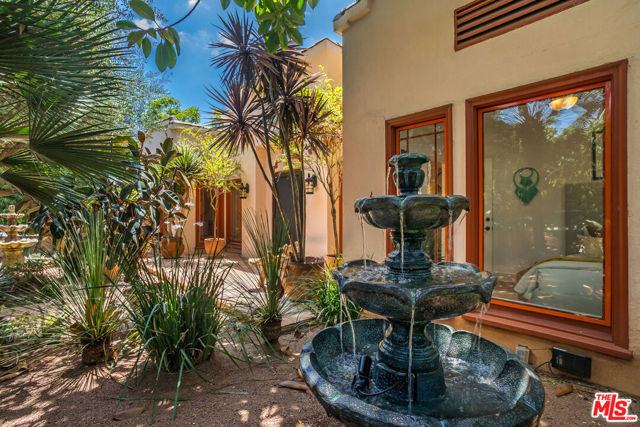 755 S Highland Avenue, Los Angeles CA: https://media.crmls.org/mediaz/5d27880e-e1fb-45b1-8968-e185b0ebfd04.jpg