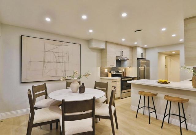 284 Rosewood Court, Hayward CA: https://media.crmls.org/mediaz/5d27b4c6-bee5-45f9-89b5-620be035637f.jpg