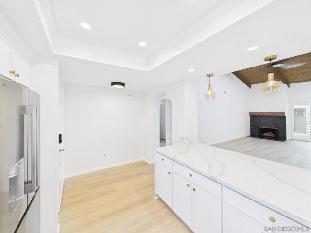 670 Bel Air Dr W, Vista CA: https://media.crmls.org/mediaz/5d27ffea-1d41-4f12-874b-a6ac56da66dd.jpg