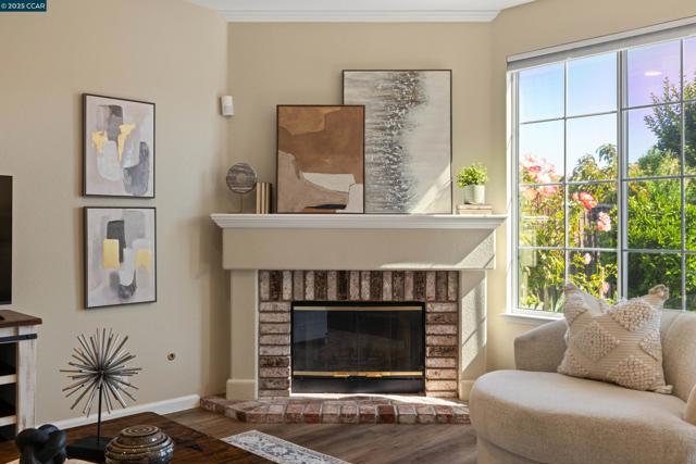 315 Glasgow Circle, Danville CA: https://media.crmls.org/mediaz/5d280631-782f-4bb7-b2df-6eed2414d4c0.jpg