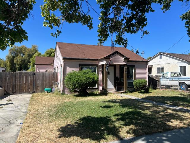 75 S Cragmont Avenue, San Jose CA: https://media.crmls.org/mediaz/5d2944c8-f2bd-4855-b9fa-1df5d73c32ba.jpg