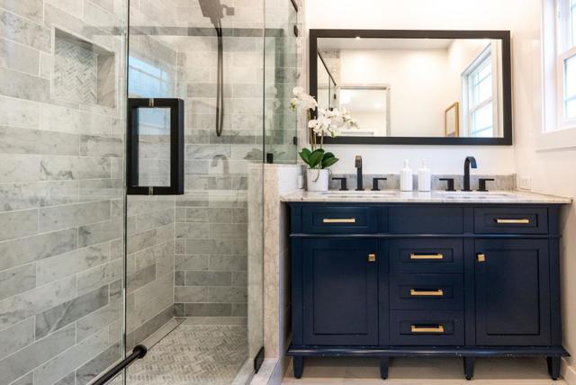 1349 Jefferson Avenue, Redwood City CA: https://media.crmls.org/mediaz/5d2956e4-ad99-45bd-809a-c461b32106aa.jpg