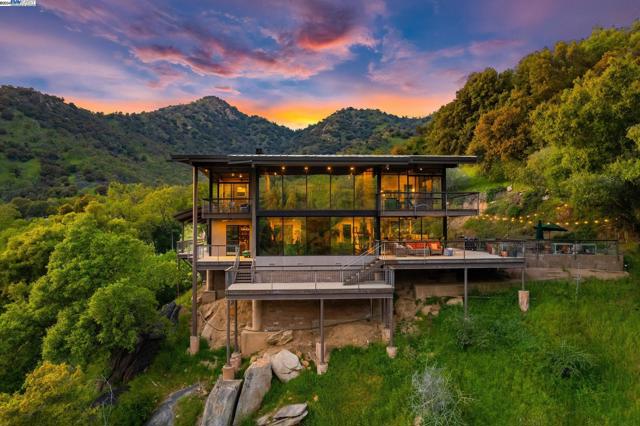 Details for 48250 Fork Dr, Three Rivers, CA 93271