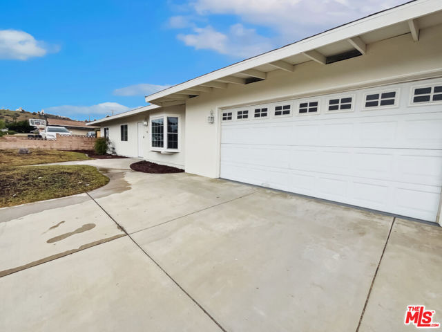 174 Gardenia Avenue photo 1