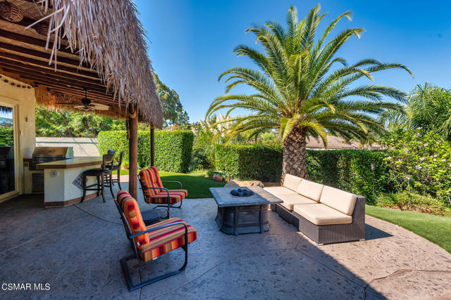 213 Heath Meadow Court, Simi Valley CA: https://media.crmls.org/mediaz/5d29fdf8-d088-4250-bdfc-4263060fdfaf.jpg
