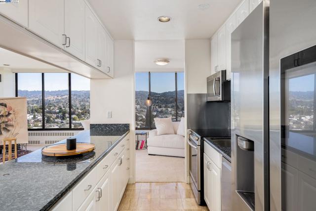 Image 22 of 50 For 565 Bellevue  1903