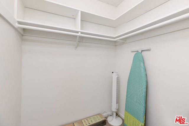 930 3rd Street, Santa Monica CA: https://media.crmls.org/mediaz/5d2ae66e-09df-412f-99e8-20de8a110a4f.jpg