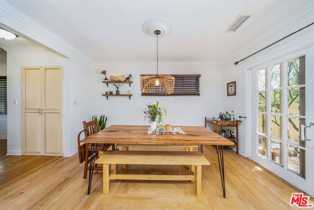 15732 Lassen Street photo 5