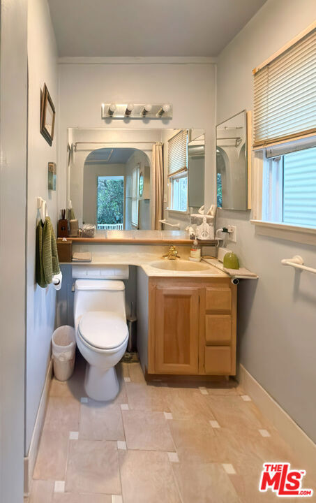 1762 South Crescent Heights Boulevard photo 33