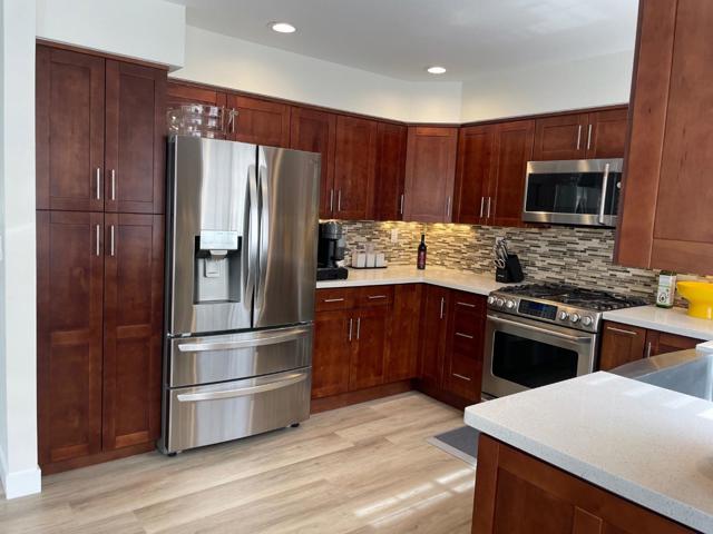 1 Passage Lane, Redwood City CA: https://media.crmls.org/mediaz/5d2c592b-2ee1-4a17-85d3-d4f7cbd89a9b.jpg