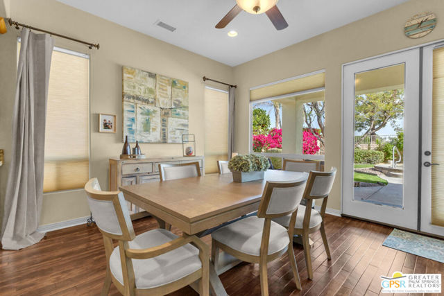 41728 Via Treviso, Palm Desert CA: https://media.crmls.org/mediaz/5d2e5684-7a28-4eb9-8aab-5cd7fc7fd6e6.jpg