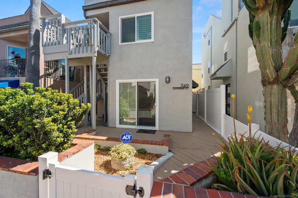 749 Zanzibar Ct - photo 13