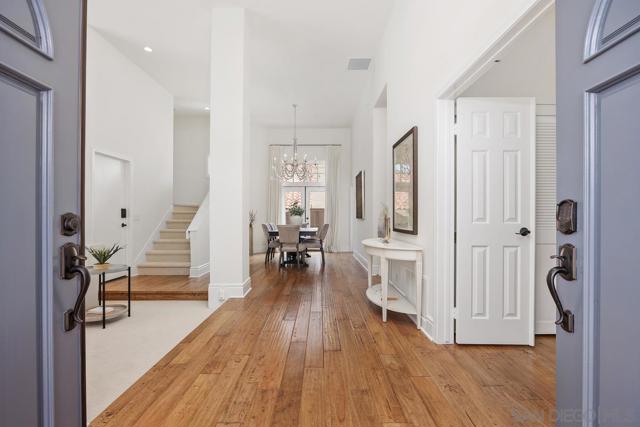 13563 Caminito Carmel, Del Mar CA: https://media.crmls.org/mediaz/5d306691-3ede-4b31-861b-17f893640e0a.jpg